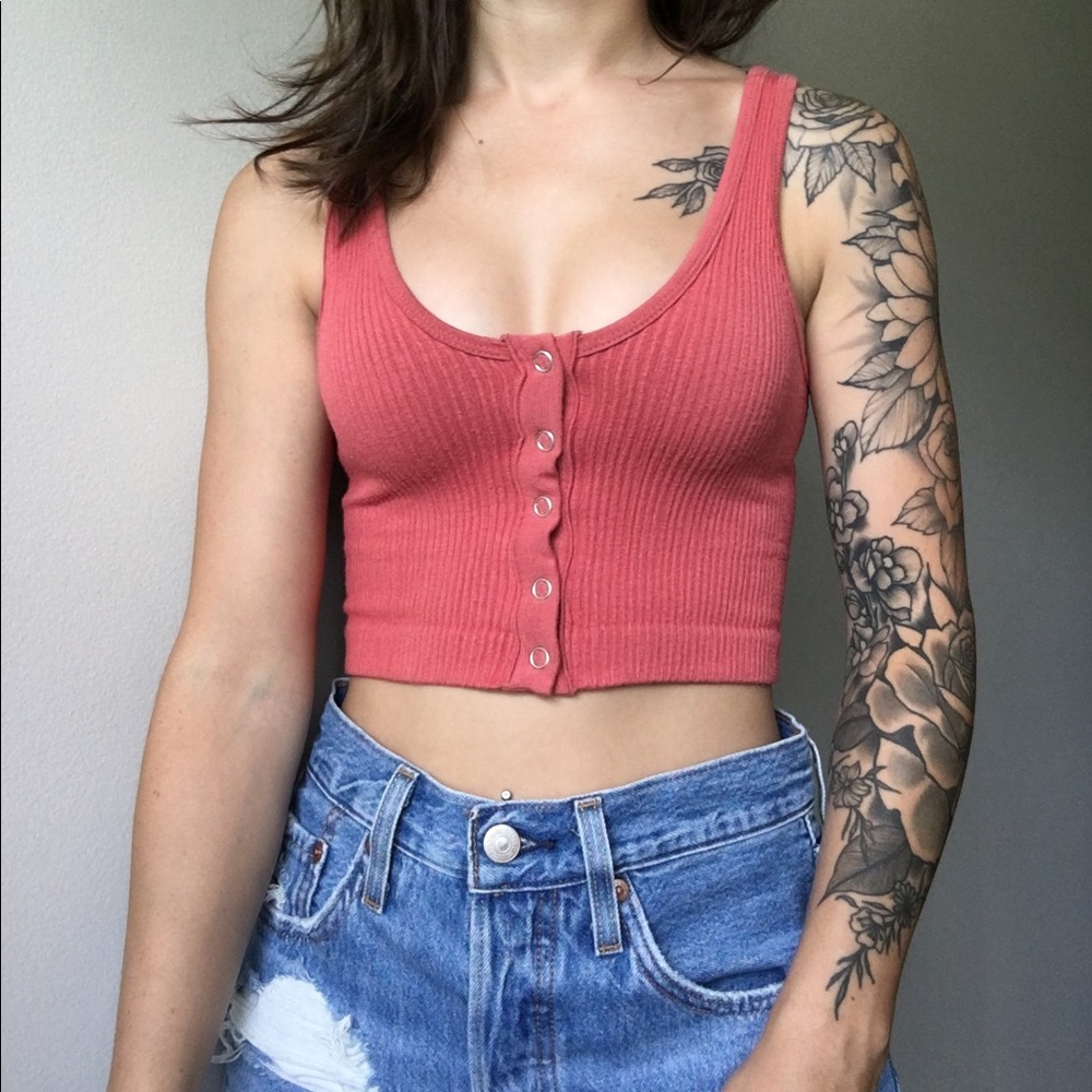 Crop top